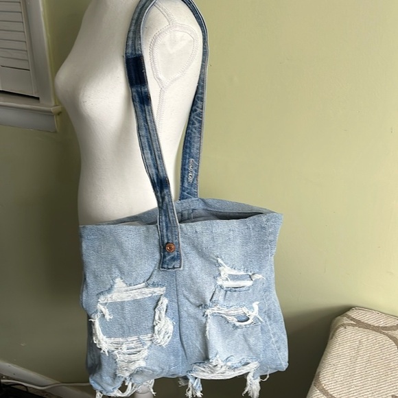 ♻️ Denim Upcycled open top long strap distressed denim tote bag - Picture 1 of 13